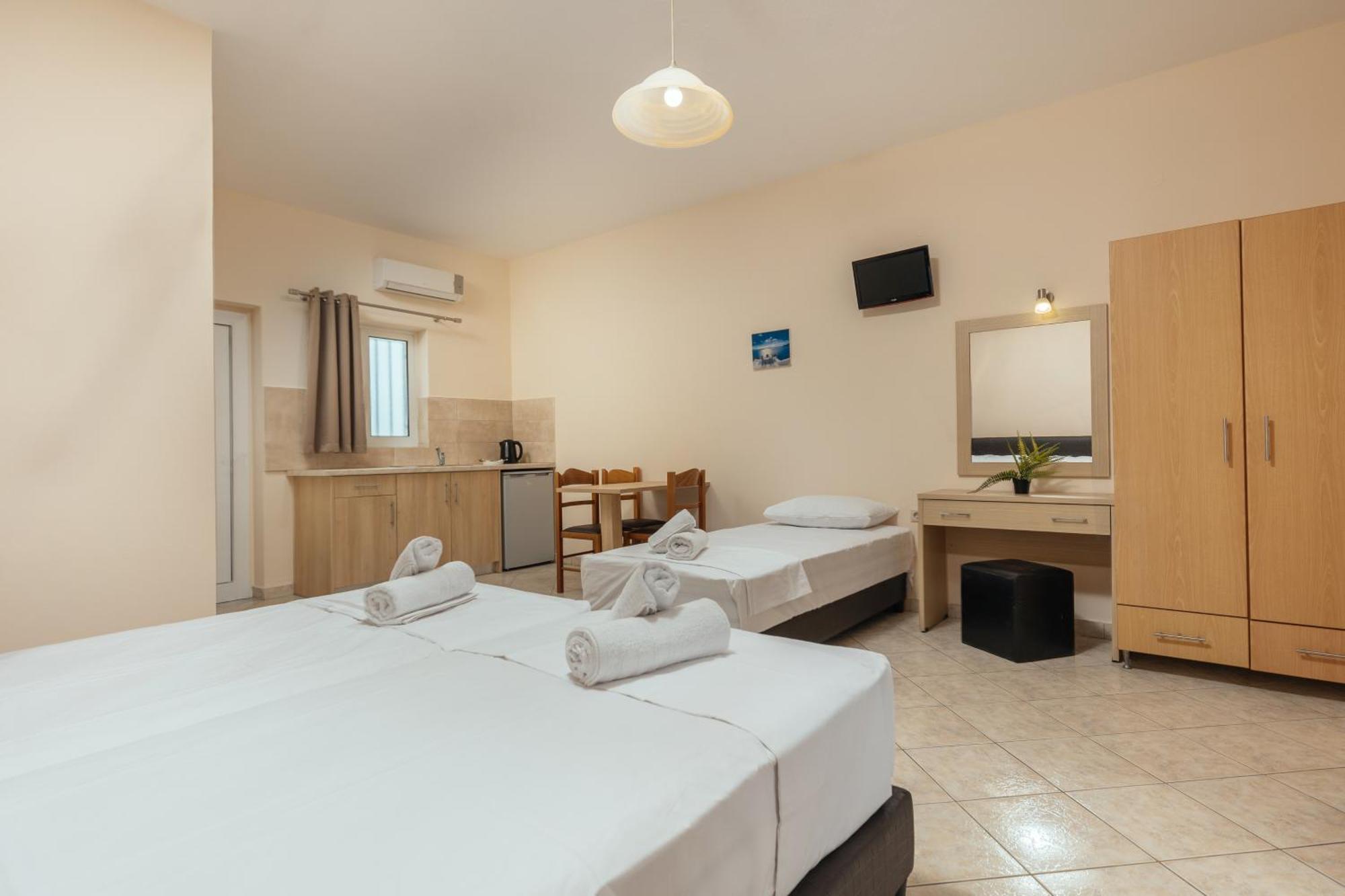 Yakinthos Hotel Лаганас Екстериор снимка