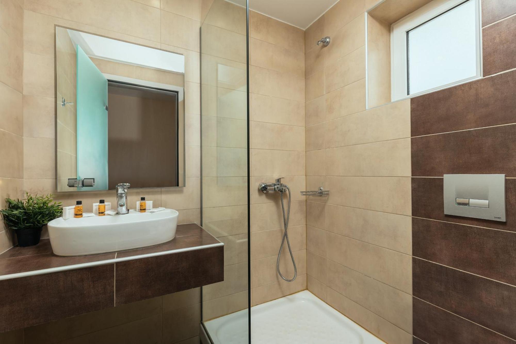 Yakinthos Hotel Лаганас Екстериор снимка