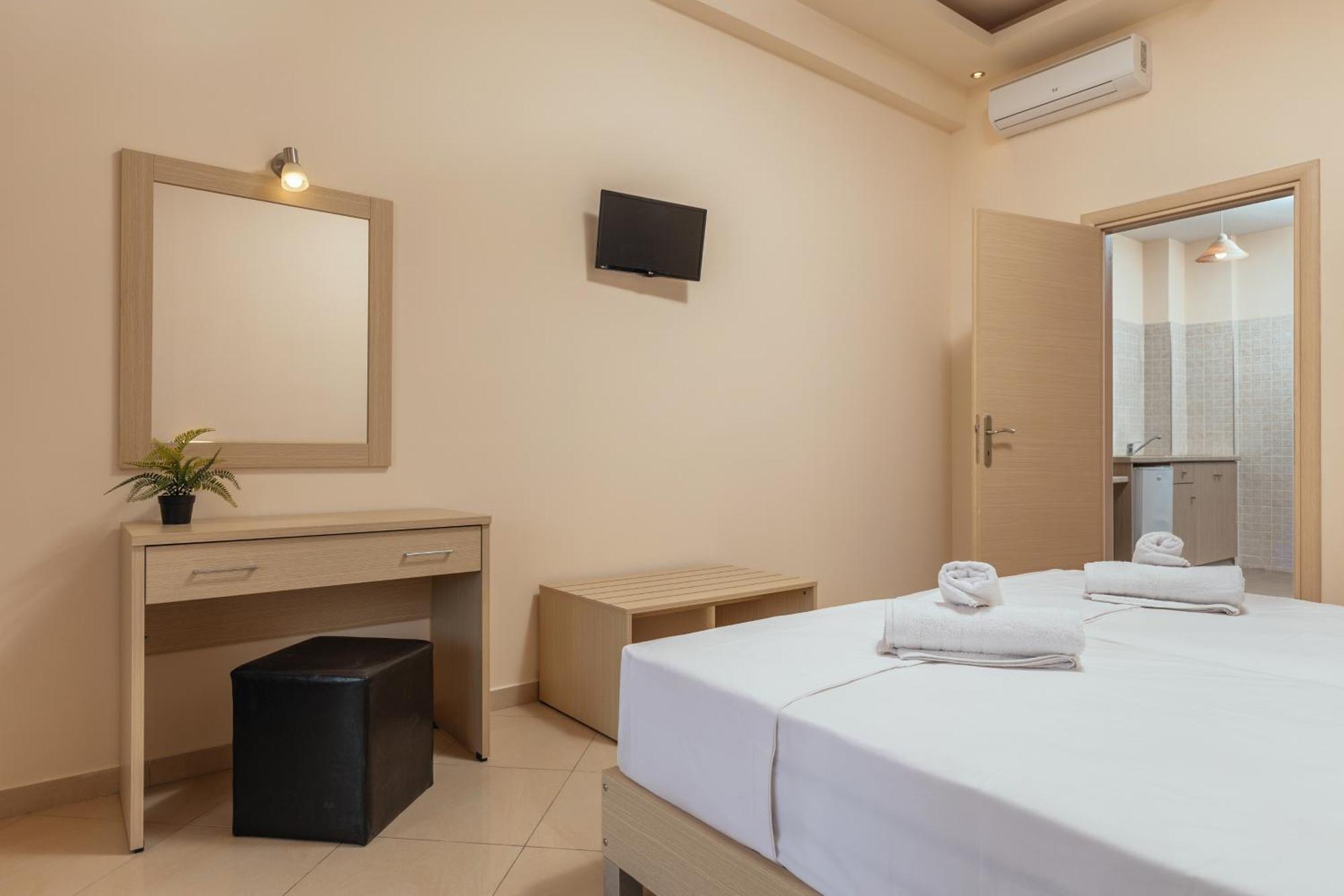 Yakinthos Hotel Лаганас Екстериор снимка